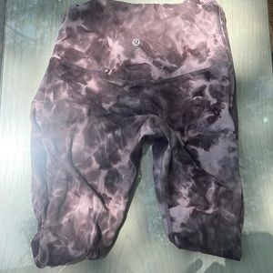 COPY - lulu leggings size 4